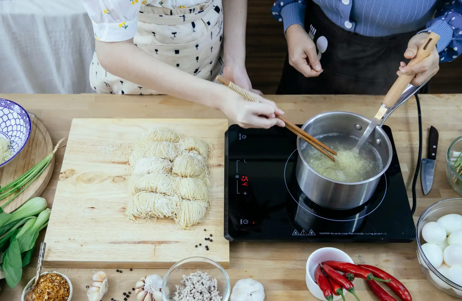 珠宝加工定制流程解析：从设计图到成品，东莞首饰镶嵌如何把控品质